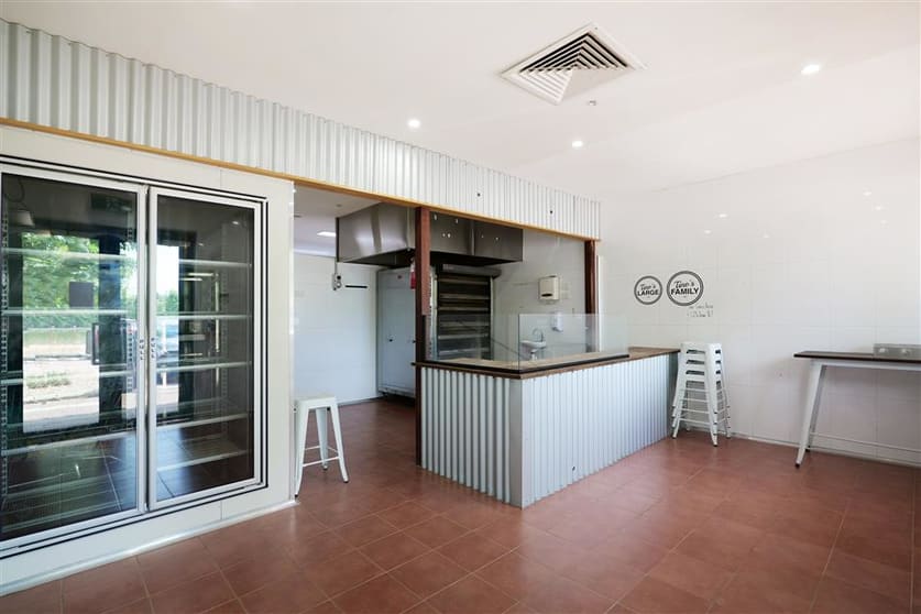 Click to view all images 28 Lakefront Avenue Beeliar WA 6164 - Image 1