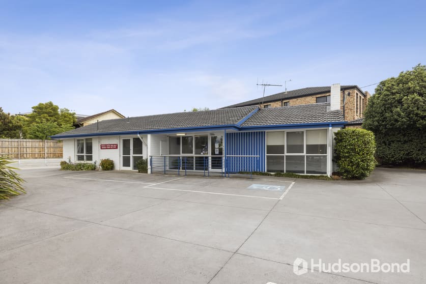 25 Mount Pleasant Drive Mount Waverley VIC 3149 - Image 1