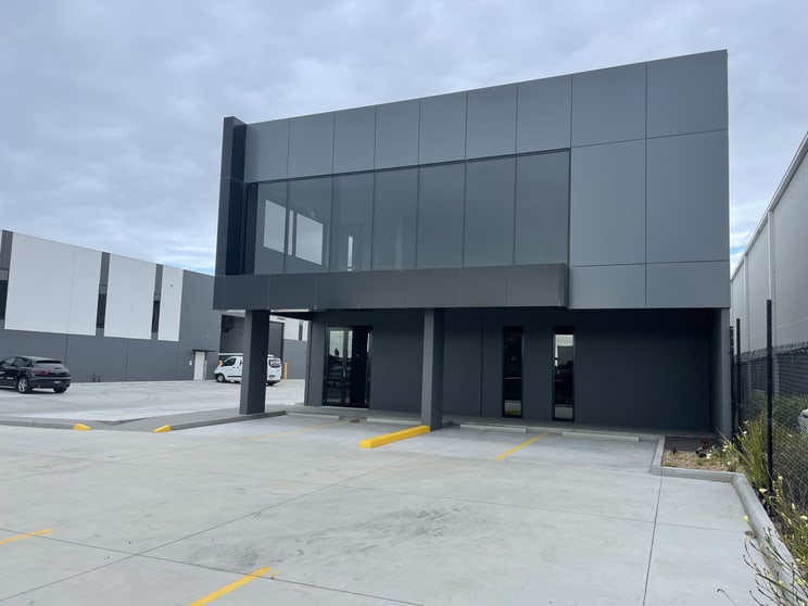 1/46 Aylesbury Drive Altona VIC 3018 - Image 3