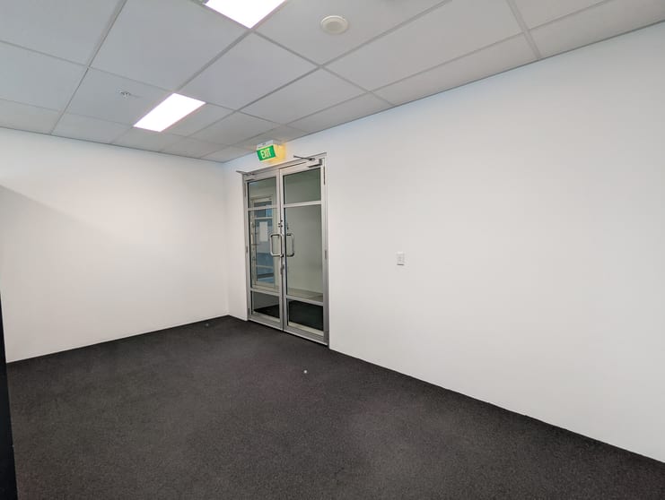 Click to view all images 2910/5 Lawson Street Southport QLD 4215 - Image 2