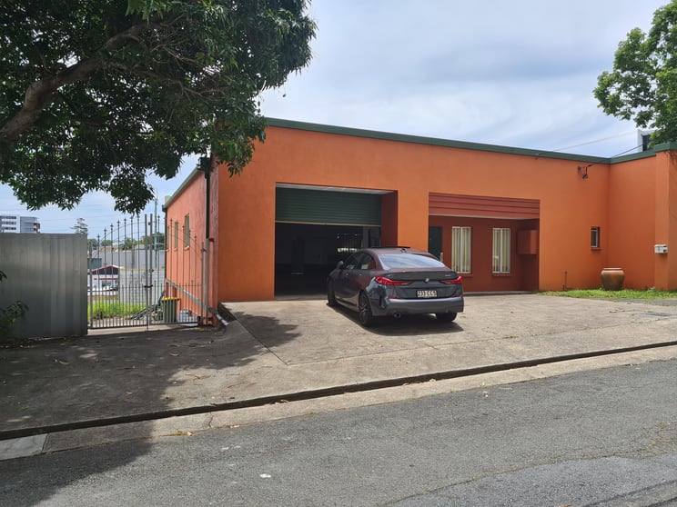 4 & 6 Oban Lane Southport QLD 4215 - Image 1