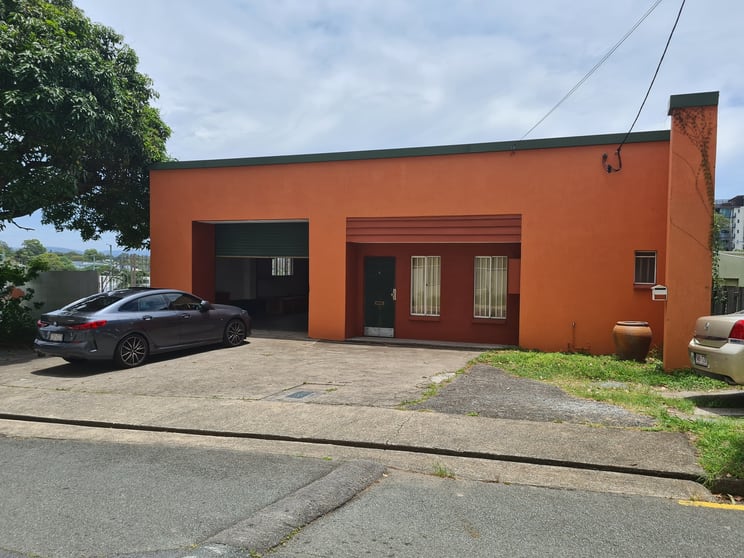 4 & 6 Oban Lane Southport QLD 4215 - Image 2