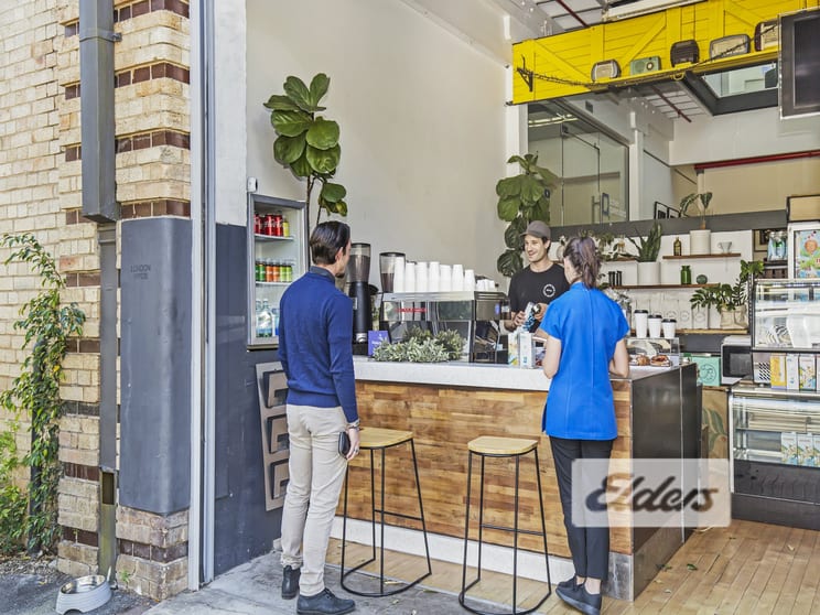 Click to view all images 30 Florence Street Newstead QLD 4006 - Image 2