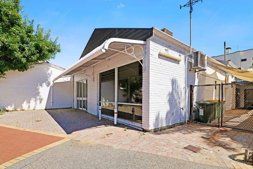 Click to view all images 35 Jarrad Street Cottesloe WA 6011 - Image 3