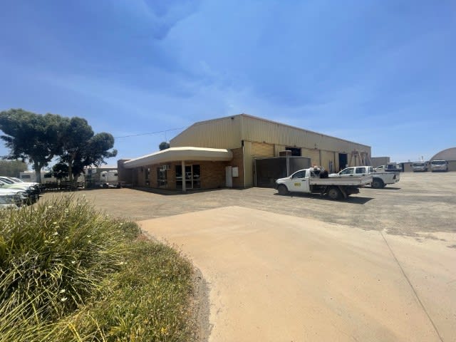 19 Hunter Street West Kalgoorlie WA 6430 - Image 2