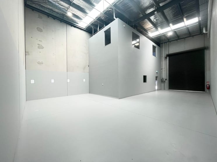 2/14 Network Drive Truganina VIC 3029 - Image 3