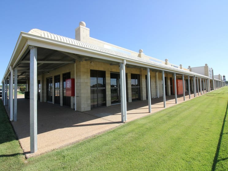 Click to view all images 3A & B/9 Goldtower Street Queenton QLD 4820 - Image 1