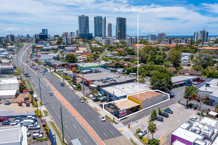 Click to view all images 74 Ferry Road Southport QLD 4215 - Image 3