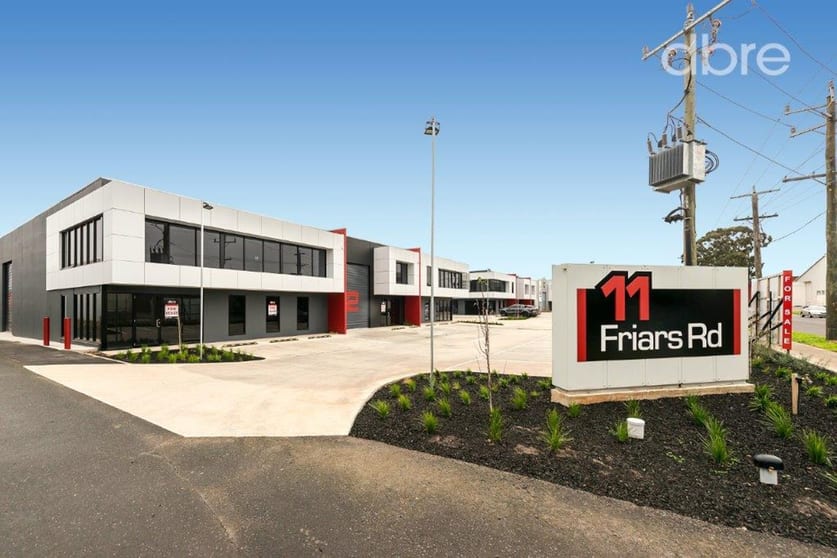 Click to view all images 2/11 Friars Road Moorabbin VIC 3189 - Image 2