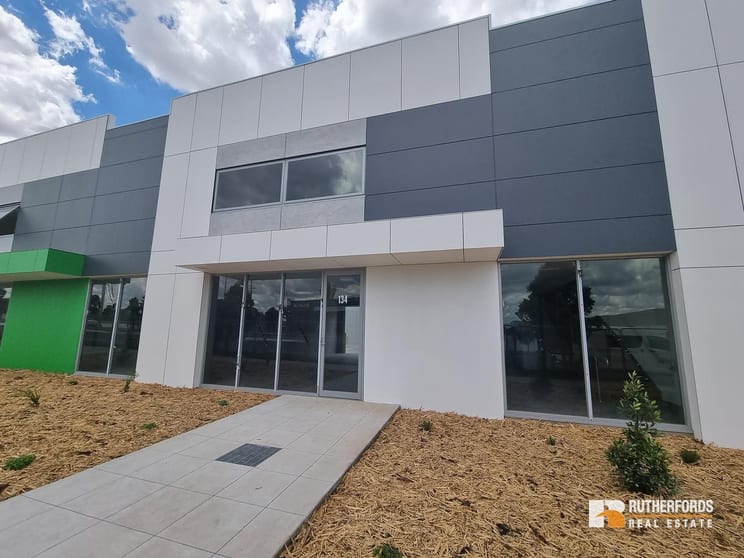 Click to view all images 13/130 Gateway Boulevard Epping VIC 3076 - Image 1