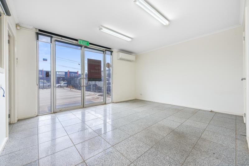 Unit 3/7-9 Bormar Drive Pakenham VIC 3810 - Image 3