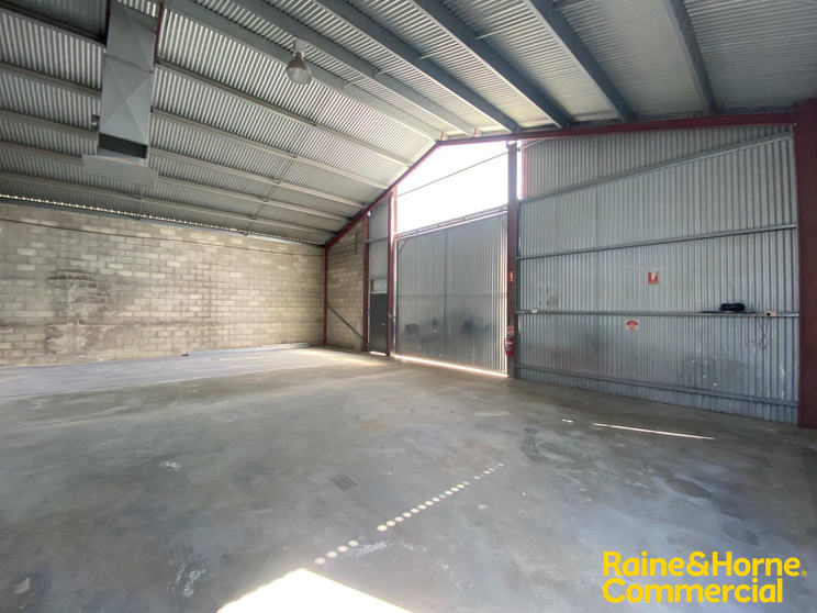 3/11 Forge Street Wagga Wagga NSW 2650 - Image 2