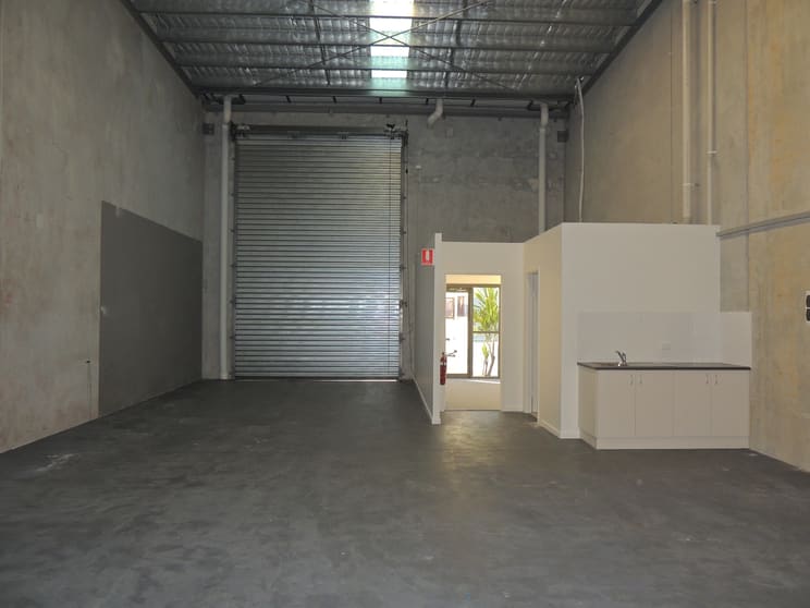 Click to view all images 21/55 Commerce Circuit Yatala QLD 4207 - Image 2