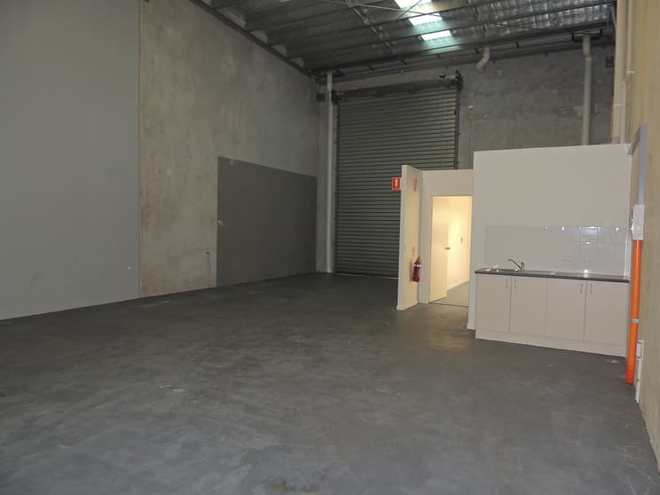 Click to view all images 21/55 Commerce Circuit Yatala QLD 4207 - Image 3