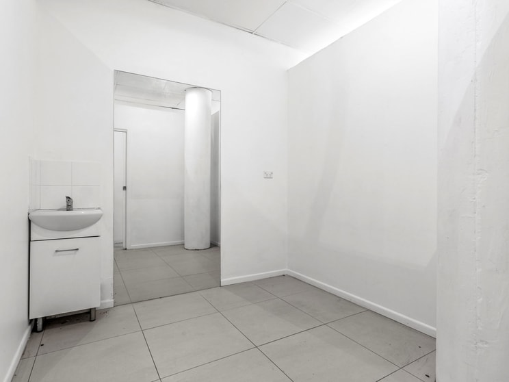 Click to view all images Shop 2B/274 Victoria St Darlinghurst NSW 2010 - Image 3