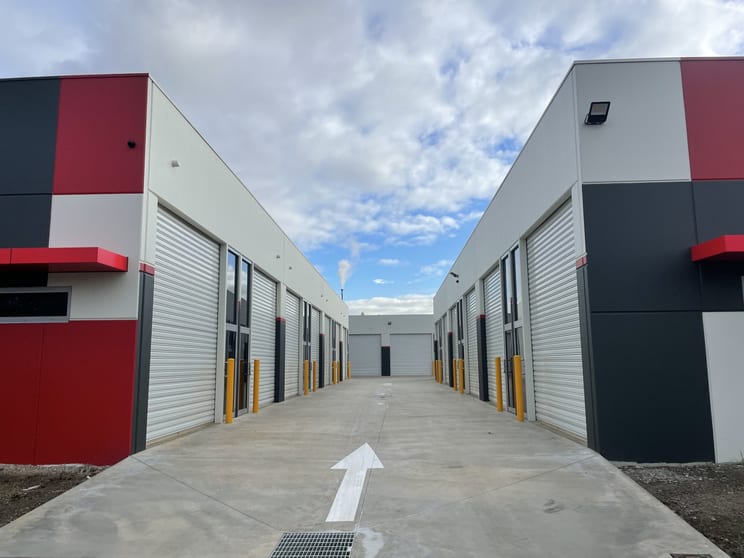 1/23-25 Jordan Close Altona VIC 3018 - Image 2