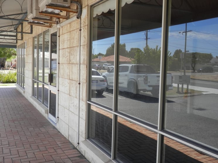 Click to view all images 2/101 Collins Road Willetton WA 6155 - Image 2