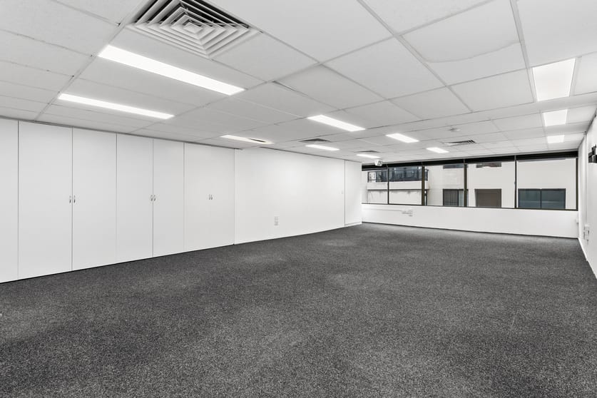 Click to view all images Level 3a/43-45 East Esplanade Manly NSW 2095 - Image 2