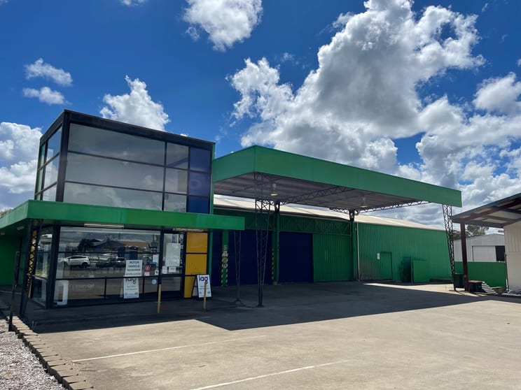 251 Mann Street Armidale NSW 2350 - Image 1