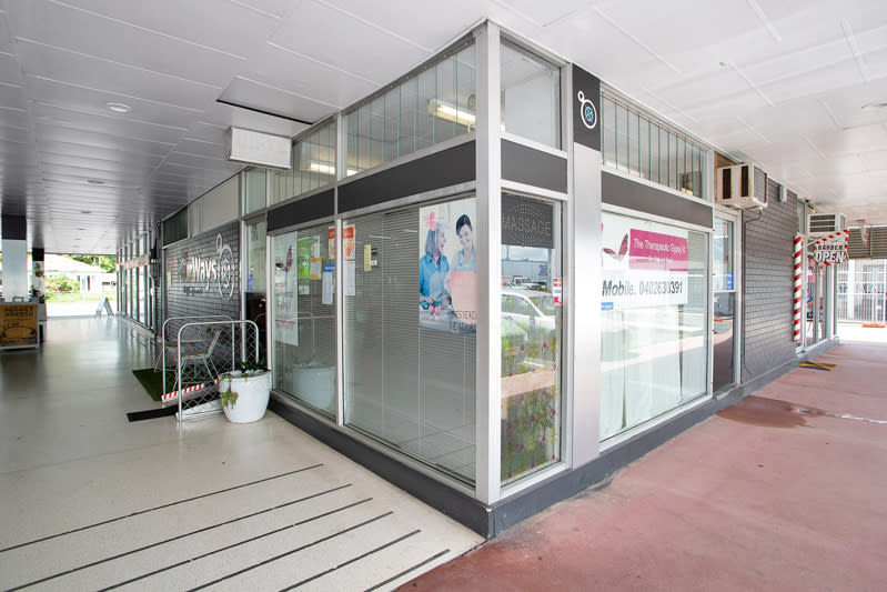 Click to view all images Shop 6/106 Nebo Road West Mackay QLD 4740 - Image 2
