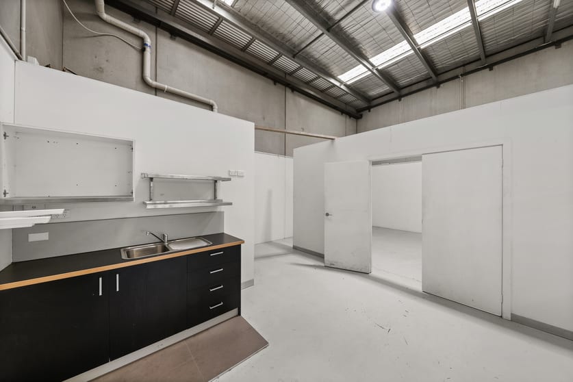 Click to view all images 6/74 Keys Road Cheltenham VIC 3192 - Image 3