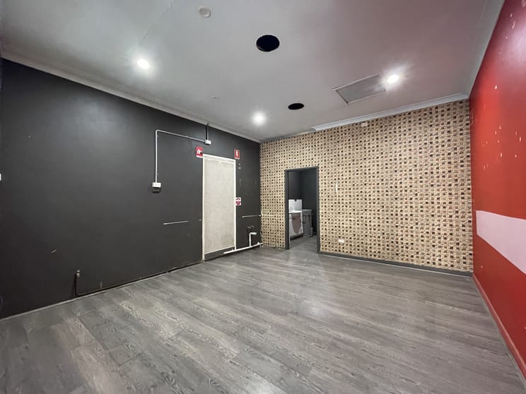 Click to view all images 7 Ware Street Fairfield NSW 2165 - Image 2