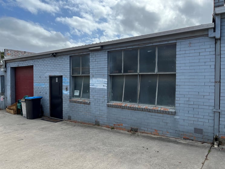 Click to view all images 11/35 Power Road Bayswater VIC 3153 - Image 3