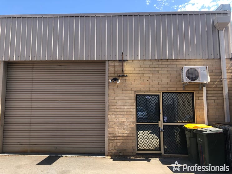 7/52 Irvine Drive Malaga WA 6090 - Image 2