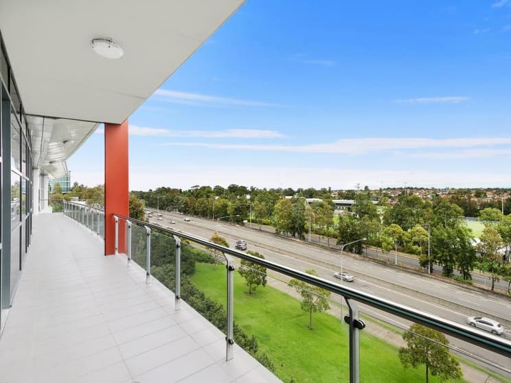 Click to view all images 14-16 Lexington Drive Bella Vista NSW 2153 - Image 3