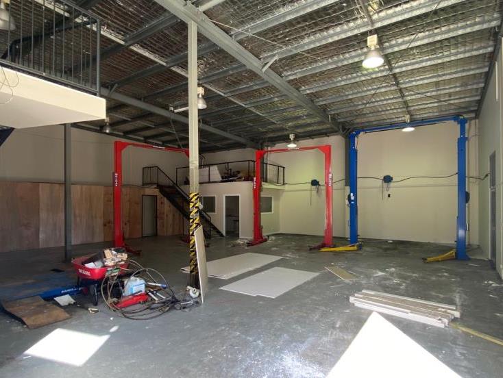 Click to view all images Unit 3/18 Mill Street Goodna QLD 4300 - Image 3