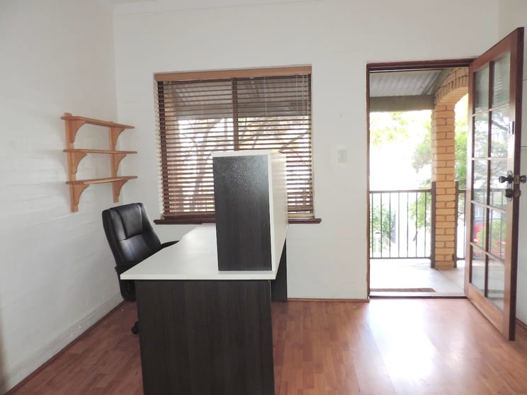 Click to view all images 5/3 Lawrence Ave West Perth WA 6005 - Image 2