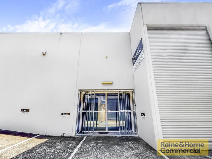 Click to view all images 2A/37 Queens Road Everton Hills QLD 4053 - Image 1
