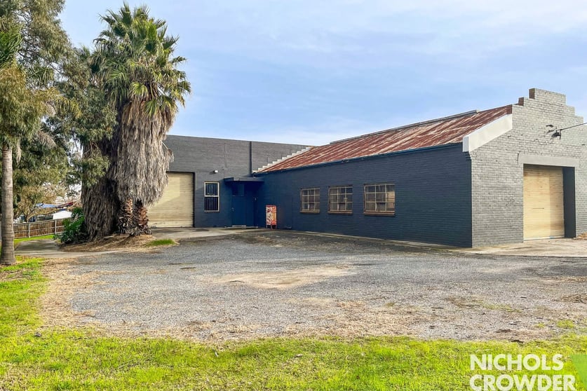 Click to view all images 303 Reserve Road Cheltenham VIC 3192 - Image 1