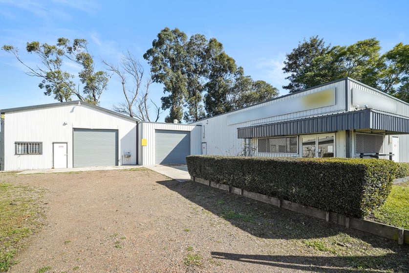 Click to view all images 6 Mary Street Singleton NSW 2330 - Image 2
