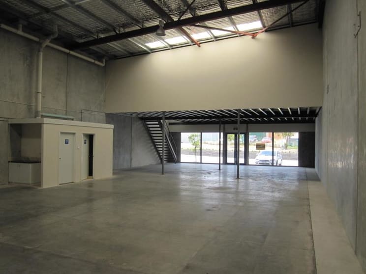 Unit 4/87 President Street Welshpool WA 6106 - Image 2