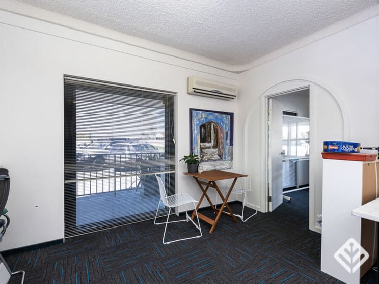 Click to view all images Ground/41 Kishorn Road Applecross WA 6153 - Image 3