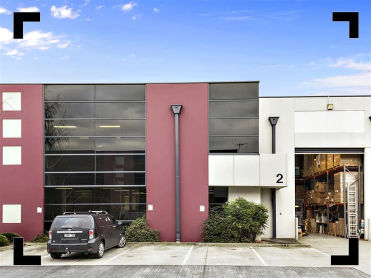 Click to view all images 2/25 Howleys Road Notting Hill VIC 3168 - Image 1