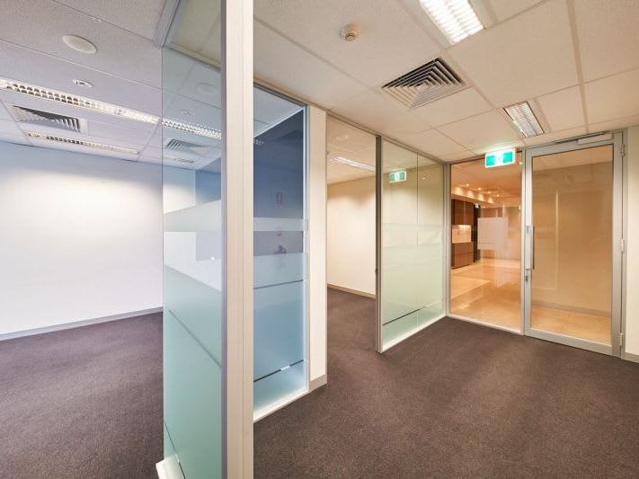 Click to view all images 34/574 Plummer Street Port Melbourne VIC 3207 - Image 3