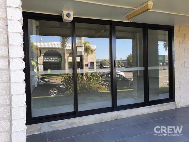 Click to view all images 6/9 Gateway Drive Arundel QLD 4214 - Image 3
