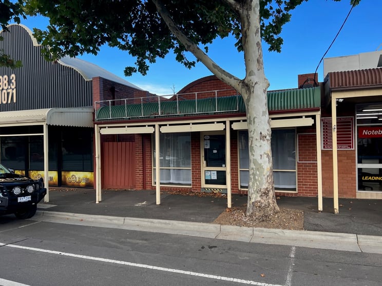 Click to view all images 337 High Street Golden Square VIC 3555 - Image 2