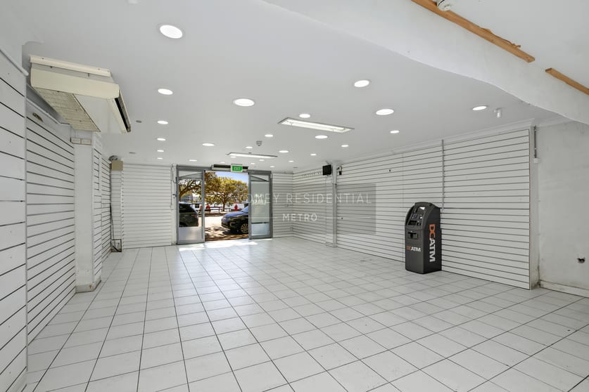Click to view all images 3/57 Cowper Wharf Road Woolloomooloo NSW 2011 - Image 3
