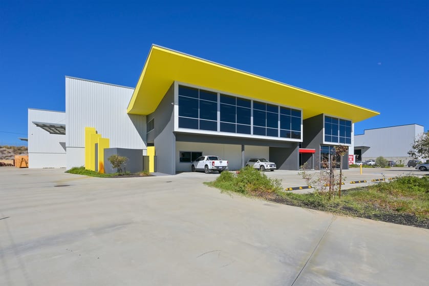 Click to view all images 69 Bushland Ridge Bibra Lake WA 6163 - Image 1