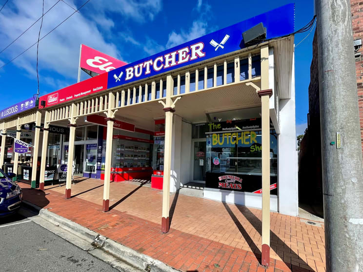 Click to view all images 13 Commercial Street Korumburra VIC 3950 - Image 1