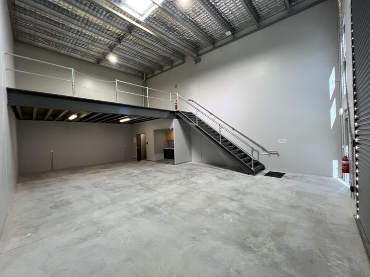 Click to view all images Unit 12, 10 Logistics Place Arundel QLD 4214 - Image 2