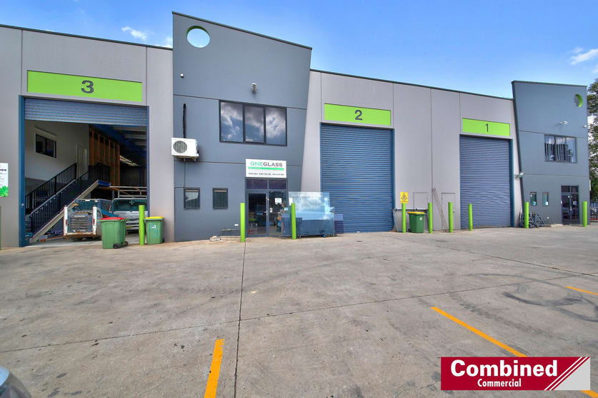 Click to view all images 3/51 Topham Road Smeaton Grange NSW 2567 - Image 2