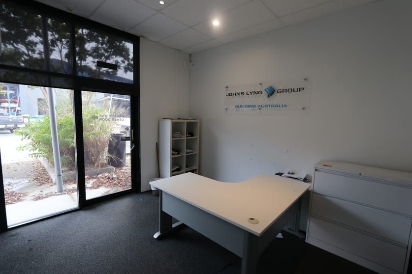 Click to view all images 10/99 West Burleigh Road Burleigh Heads QLD 4220 - Image 3