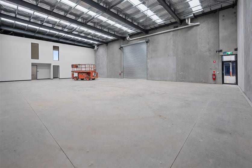 8/6 Peterpaul Way Truganina VIC 3029 - Image 3