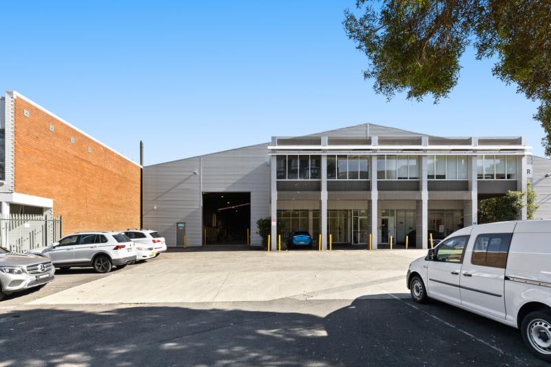 Click to view all images Unit 1/2 Ralph St Alexandria NSW 2015 - Image 1