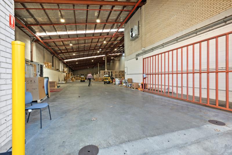 Click to view all images Unit 1/2 Ralph St Alexandria NSW 2015 - Image 3