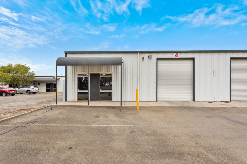 Click to view all images 4/2 Armiger Court Holden Hill SA 5088 - Image 2